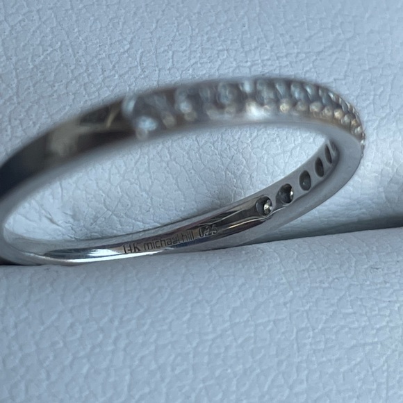 Diamond Ring - Picture 5 of 5